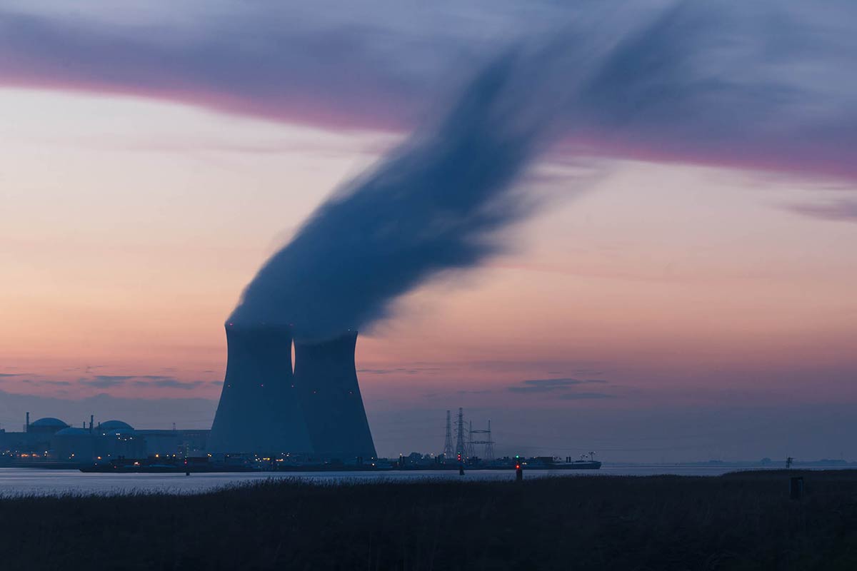 Commercialization of Ready To Deploy Renewable Energy Technologies Report
